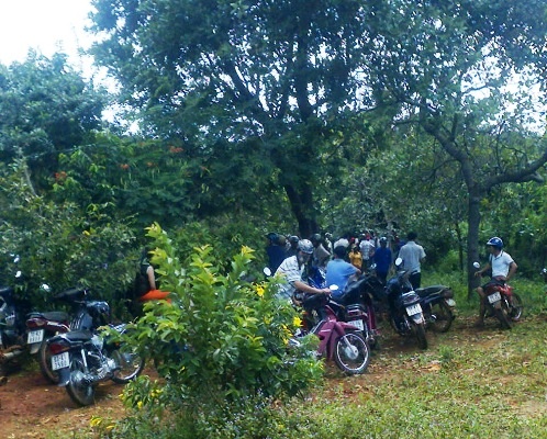 Xac chet trong rung keo chi con tro bo xuong hinh anh