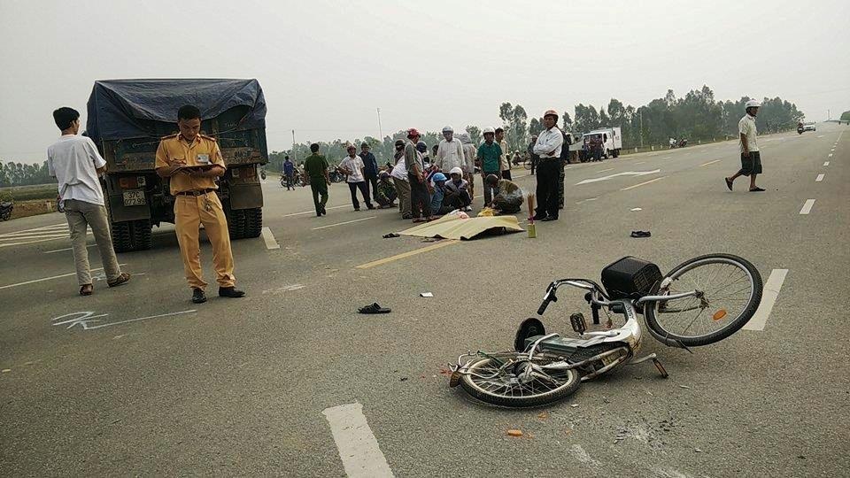 Hiện trường vụ tai nạn thương tâm.