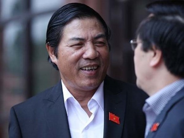 Ong Ba Thanh van dieu hanh cong viec qua thu ky hinh anh