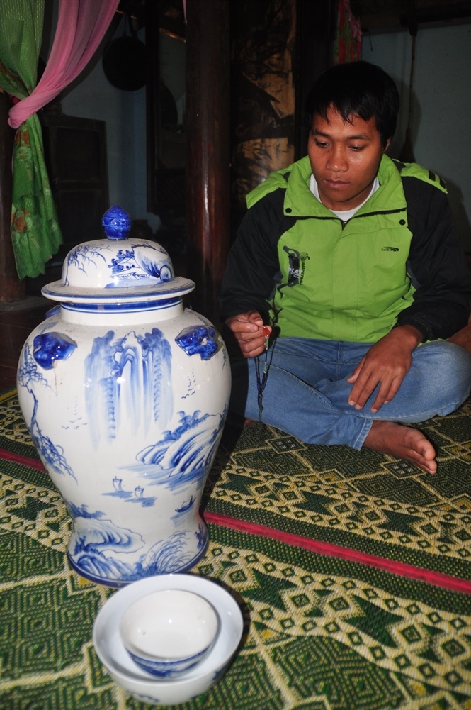 Núi lo âu trước tục lệ thách cưới to của nhà gái