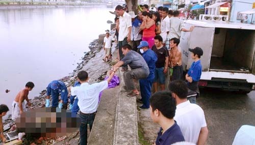 Thi the nam gioi duoi ben Binh Dong hinh anh