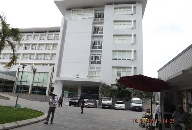 Thoat chet hi huu khi nhay tu tang 6 benh vien hinh anh