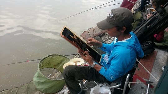 Ông Trần Quang Tuấn, Phó chủ tịch UBND quận Hồng Bàng, trưởng Ban tổ chức giải cho biết  trước khi giải diễn ra, UBND quận Hồng Bàng đã kết hợp với Công ty cổ phần dịch vụ Minh Châu nghiên cứu Đề án cân bằng nước làm sạch môi trường tại hồ Tam Bạc bằng phương pháp sinh học. 