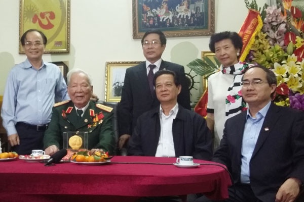 Dai tuong Le Duc Anh: Hop luc bao ve chu quyen hinh anh