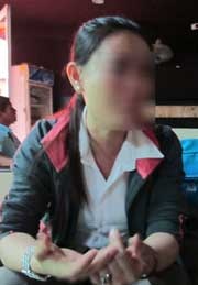 Chị V. đau đớn kể về quãng thời gian ở