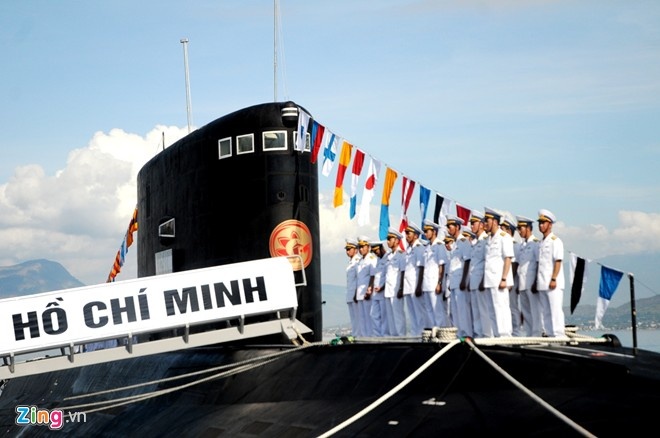 Lễ thượng cờ tàu ngầm TP. Hồ Chí Minh vào tháng 4/2014.