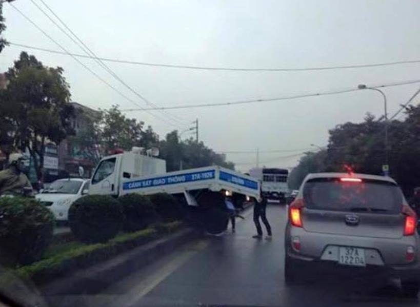 Hiện trường vụ tai nạn. Ảnh Otofun