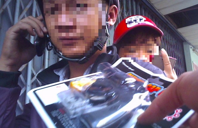 Len lut mua ban sung phao hinh anh