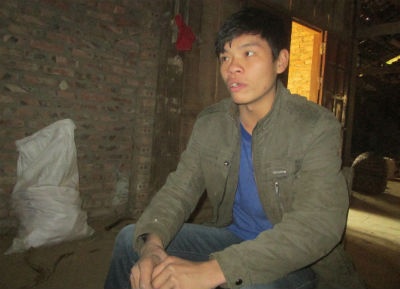 Trưởng bản Phùng - anh Lý Vườn Nhàn (26 tuổi) 