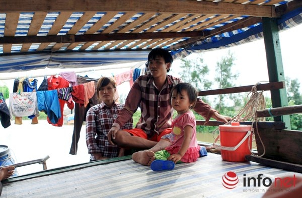 Chính vì vậy, cuộc di dân của Cao Bình từ thuyền lên đất liền còn lắm trở ngại và gian nan.