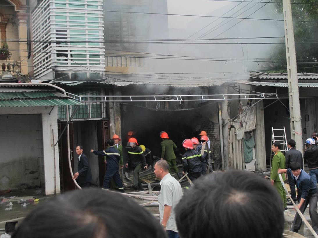 Nha truong phong cong an tinh bi lua thieu rui hinh anh