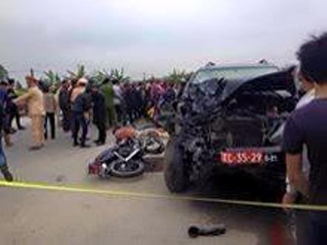 Xe quan doi gay tai nan lam 5 nguoi chet chieu 30 Tet hinh anh