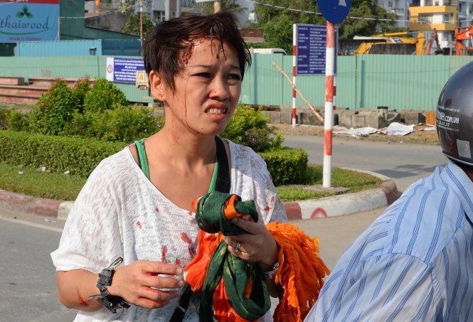 Bi rao chan cong trinh de trung, nguoi di duong nhap vien hinh anh