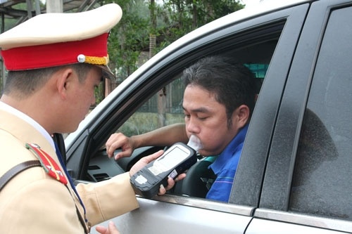 'Uong co van hoa' giup day lui tai nan giao thong hinh anh