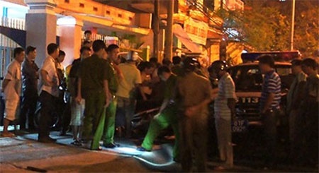 Say ruou, dung dao dam ban gai tu vong tai cho hinh anh
