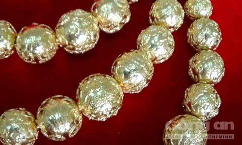 Can canh soi chuoi lam tu 162 luong vang hinh anh