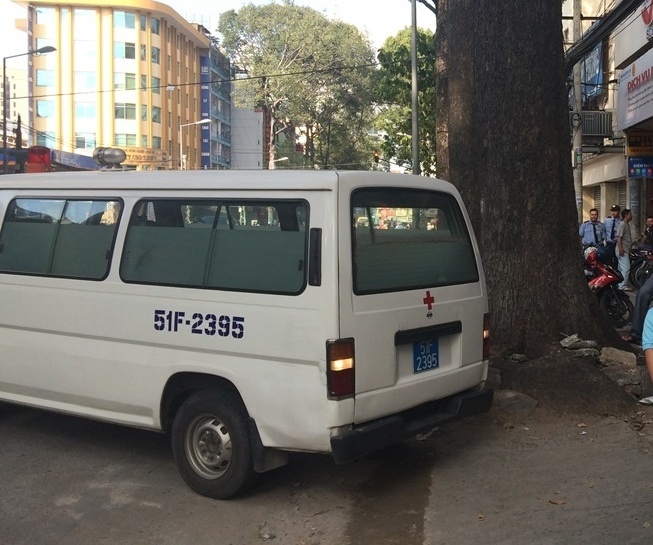 Chiều cùng ngày thi thể nam thanh niên đã được đưa đi nơi khác.