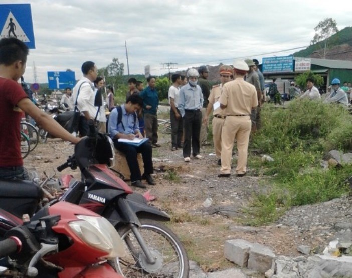 Hiện trường nơi ông Hương bị tàu khách NA3 tông tử vong tại chỗ. Ảnh: N.A.