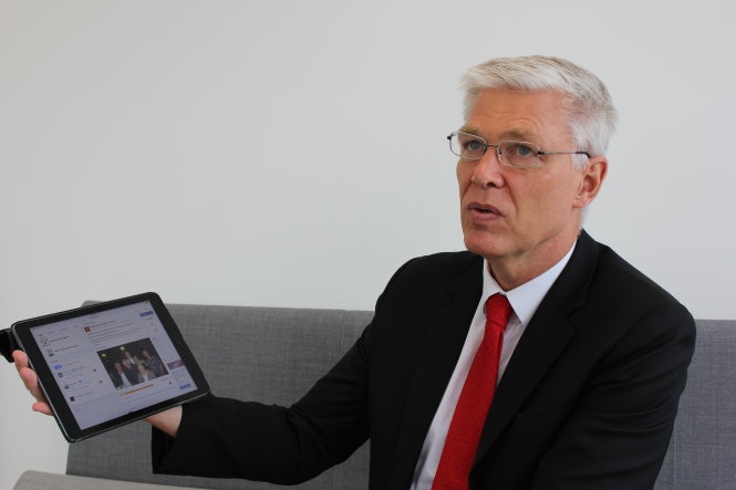 Ngoai giao Facebook o Viet Nam hinh anh