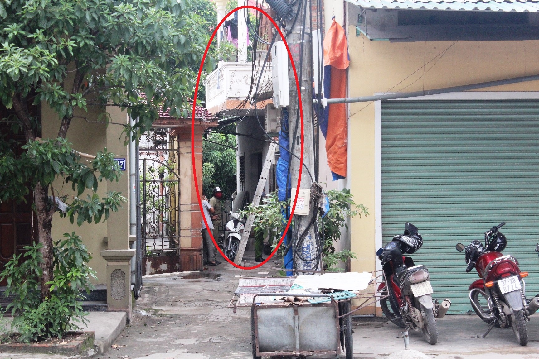 Ngôi nhà nơi phát hiện thi thể đôi vợ chồng. Ảnh: C.T.