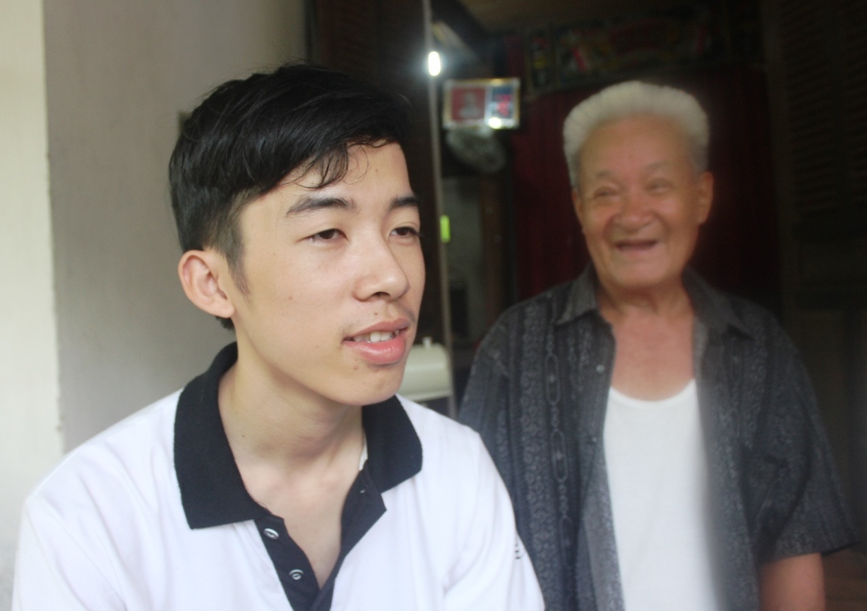 Ngà cho biết, khi nghe bố gọi điện thông báo em rất vui mừng, nhảy hét lên và chạy ra thông báo cho mẹ và đứa em, nguyện vọng của em đã được Bộ trưởng Bộ Công an đồng ý.