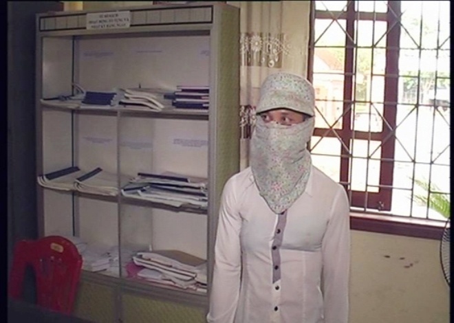 Truy duoi ten cuop gia gai khap duong lang hinh anh