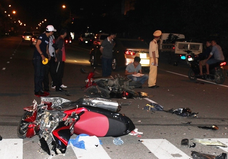 Xe may tong nhau nat dau, mot nguoi tu vong hinh anh