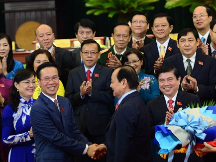 'Van de la nang luc, la dao duc chu khong phai tuoi tac' hinh anh