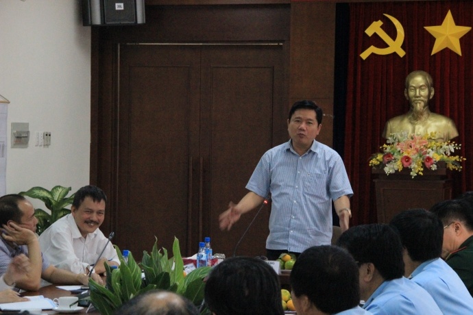 Bộ trưởng Đinh La Thăng: Cần sớm thành lập Tổ liên ngành ngăn chặn và xử lý hành vi tiêu cực tại sân bay.