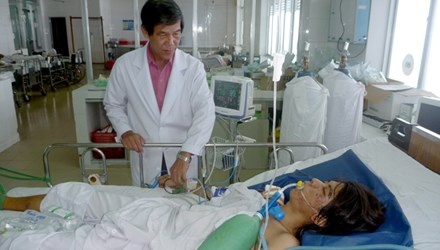 Cuu song benh nhan bi dam thung tim hinh anh