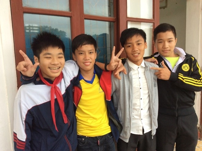 4 hoc sinh tra lai so tiet kiem 160 trieu dong cho nguoi mat hinh anh