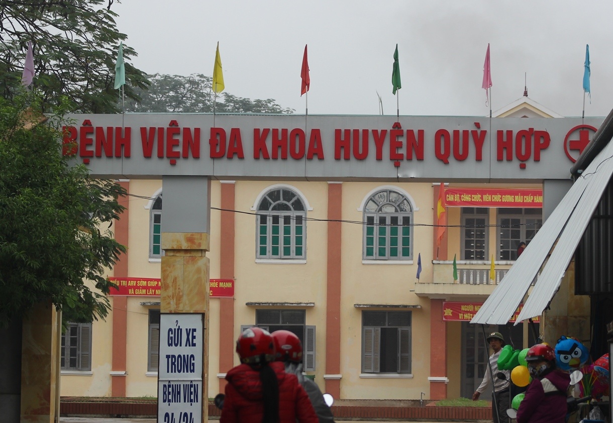 Thai nhi tu vong sau ca sinh kho, nguoi nha to benh vien hinh anh