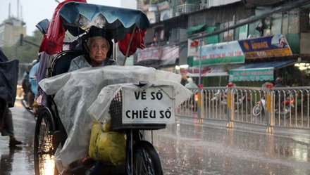 Thu hoi quyet dinh cu can bo sap huu di Canada 'hoc xo so' hinh anh