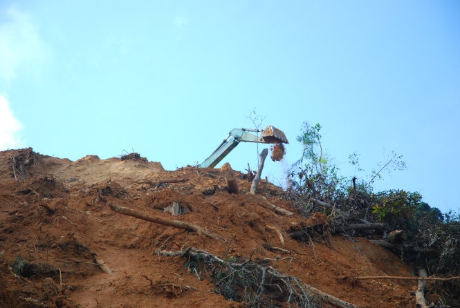 Duong Truong Son Dong thong tro lai sau nhieu tuan te liet hinh anh