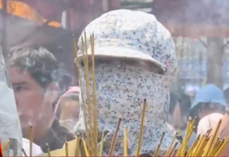 Lam dung dot nhang tai cac le hoi hinh anh