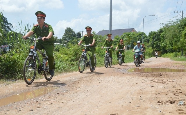 Xe dap tuan tra cua cong an anh 2