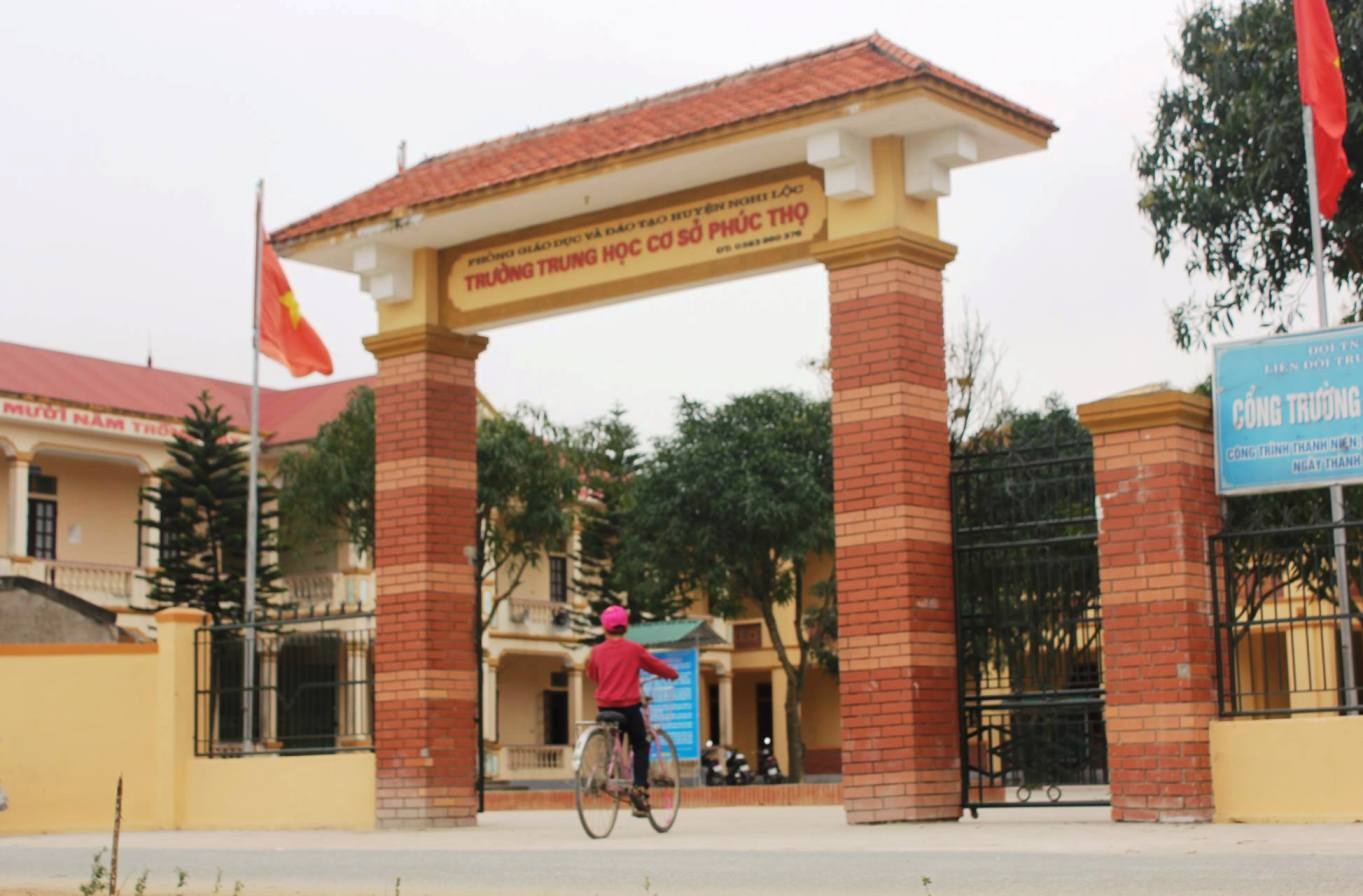 Hiệu trưởng tát học sinh ảnh 1 Hieu truong tat hoc sinh anh 1