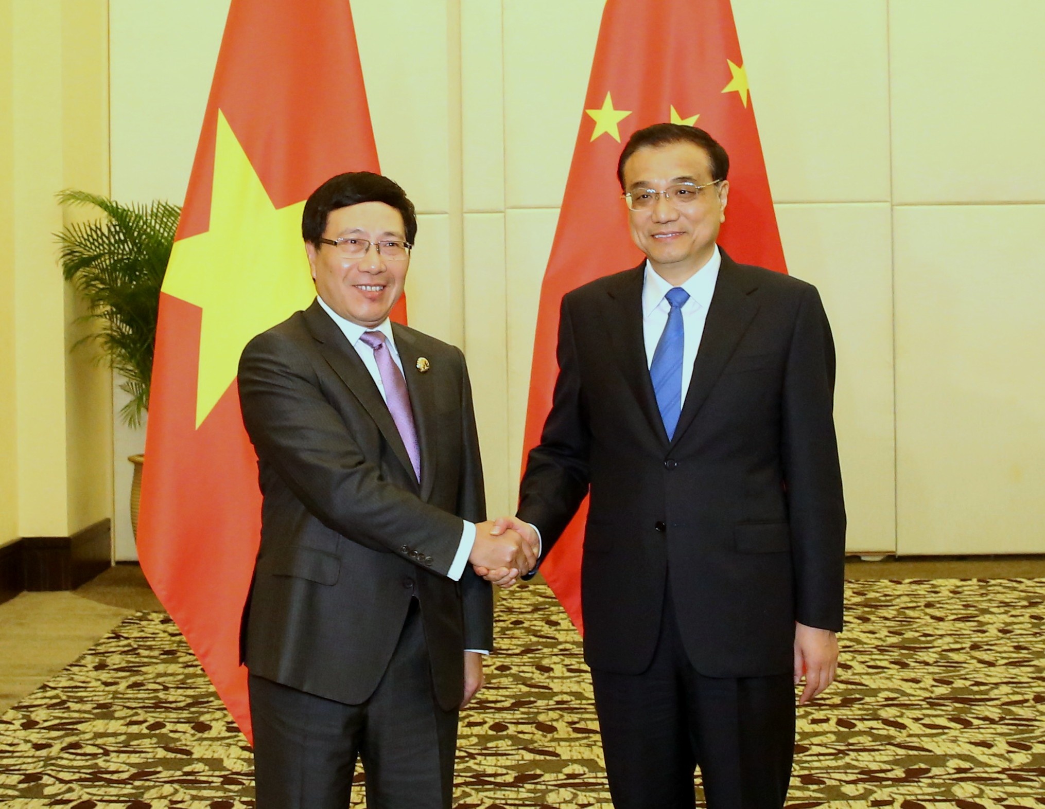 Trung Quoc cam ket ho tro Viet Nam khac phuc han han hinh anh