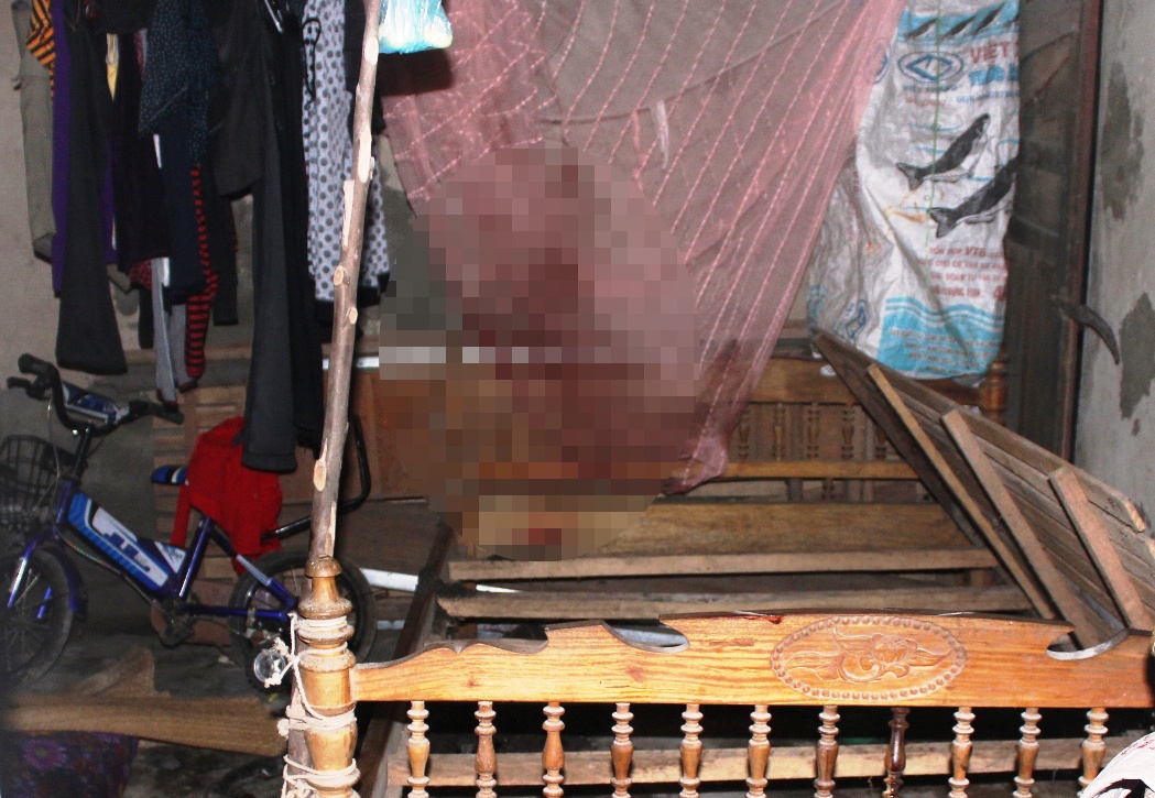 Gia dinh nan nhan phan ung vu em vo va anh re chet canh nhau hinh anh