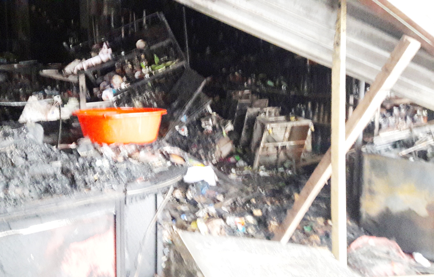 Cháy tiệm tạp hóa ảnh 1 Chay tiem tap hoa anh 1