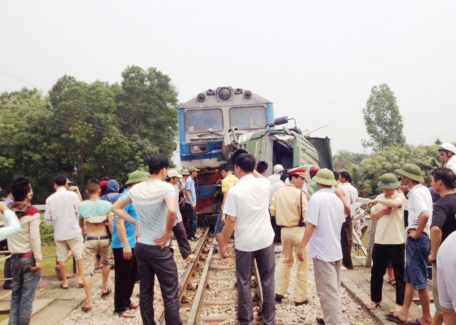 Tau hoa tong xe tai anh 2