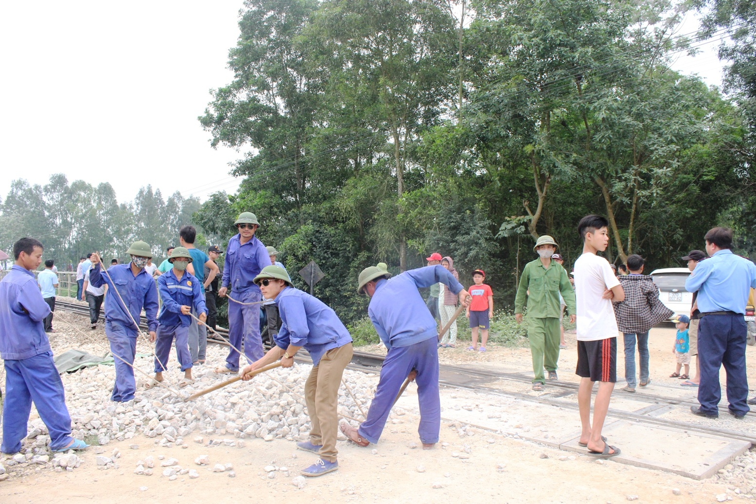 Tau hoa tong oto tai anh 9