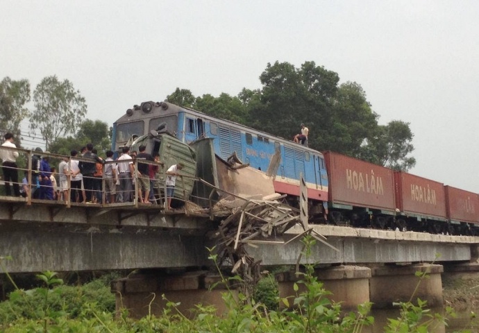 Tau hoa tong xe tai anh 1