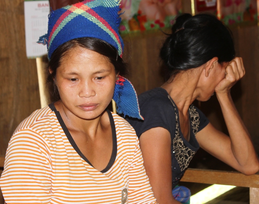 Tang thuong phu len ban co 3 nguoi ngat khi ham vang hinh anh