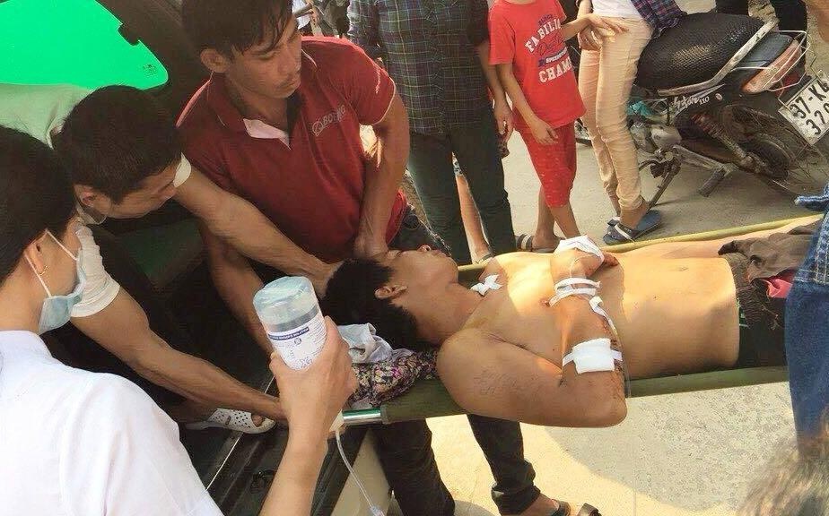 30 canh sat truy duoi ke gi dao khong che con tin hinh anh