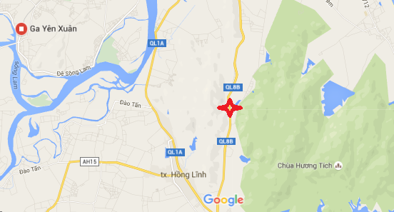 Nguoi dan gom dua hau giup tai xe sau vu tai nan anh 3