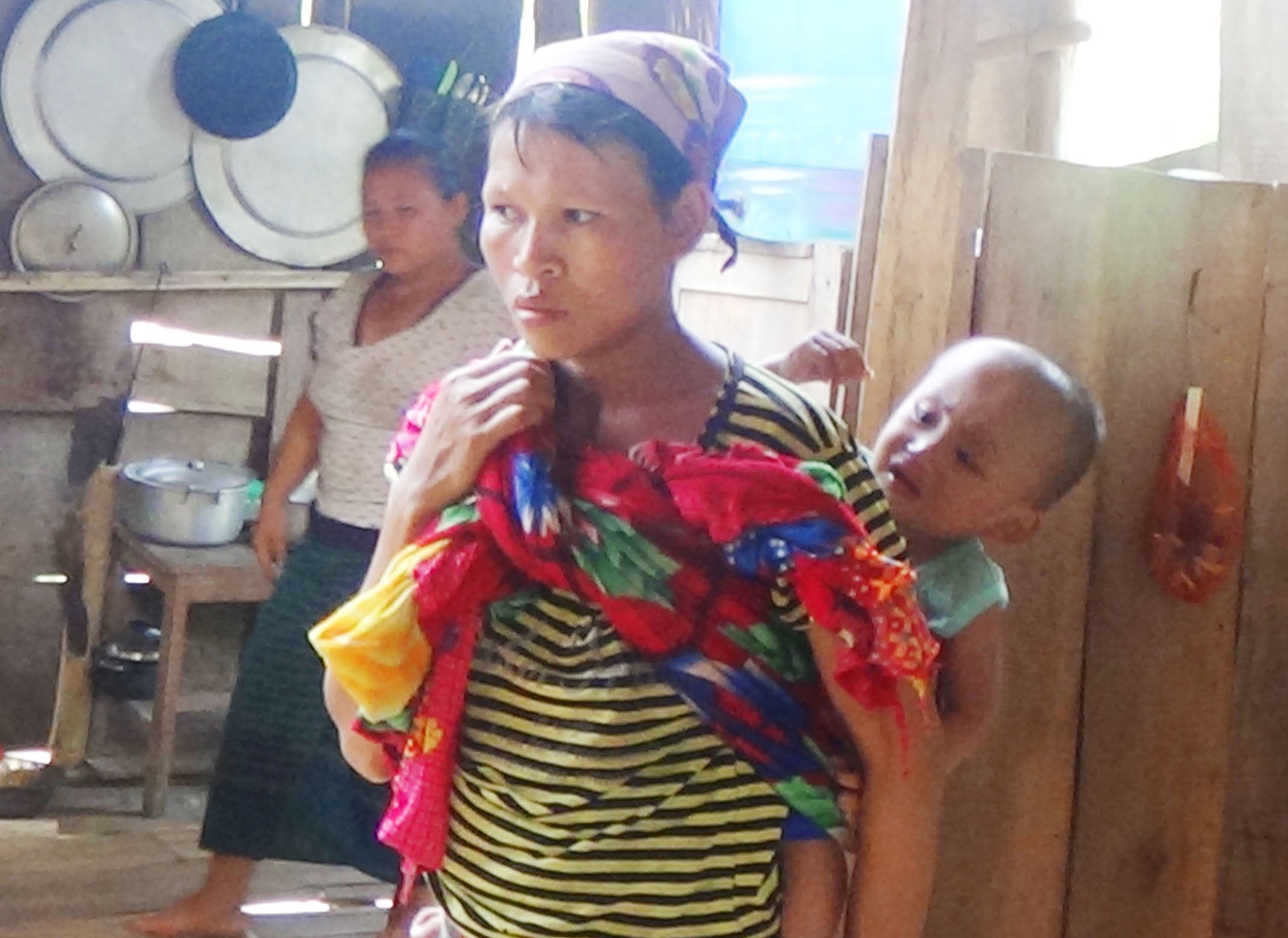 Trieu tap hai nguoi nghi bat coc be gai 4 tuoi hinh anh