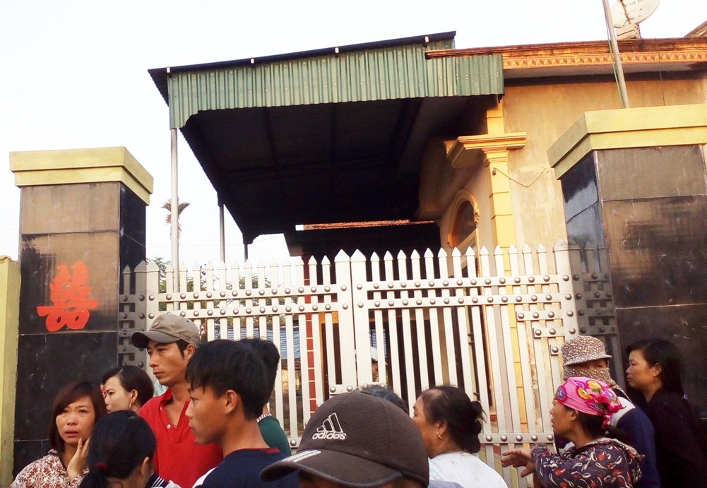 Vo chong chet chay anh 1