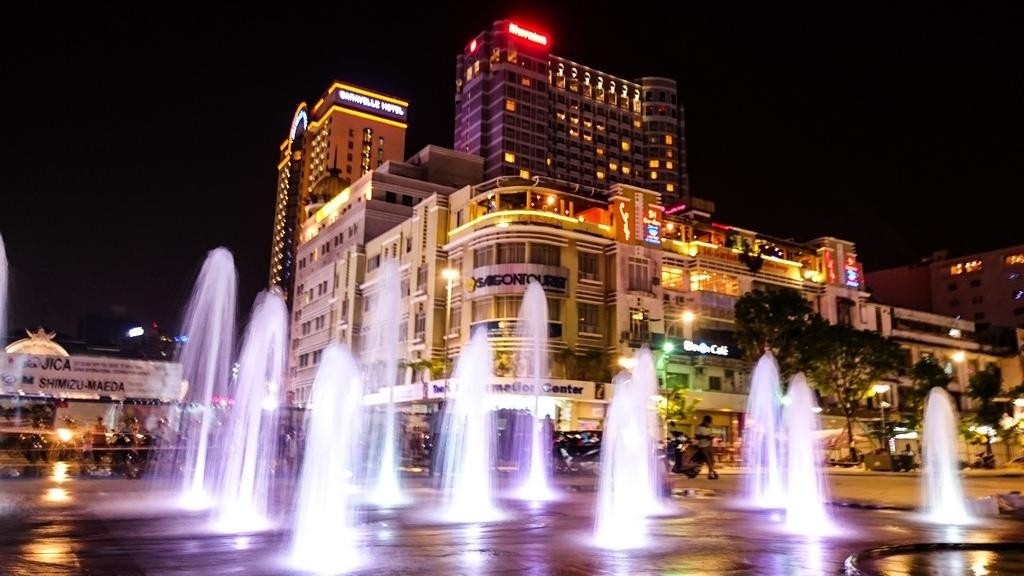 Pho di bo Nguyen Hue tam ngung hoat dong de sua chua hinh anh