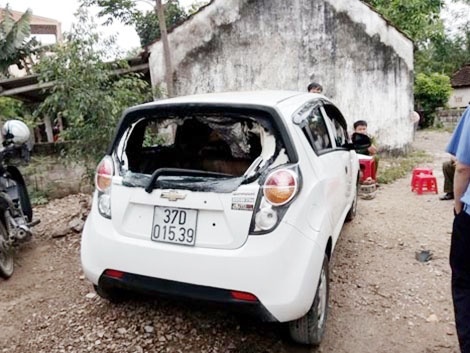 Đốt xe hàng xóm vì thấy ngứa mắt ảnh 1 Dot xe hang xom vi thay ngua mat anh 1